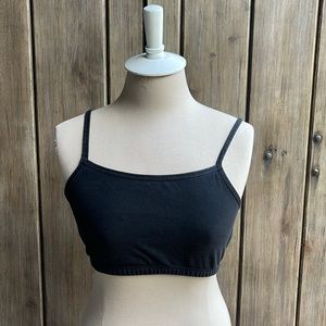 Girl’s (or Womens) Black sports bra with adjustable straps size L Juniors